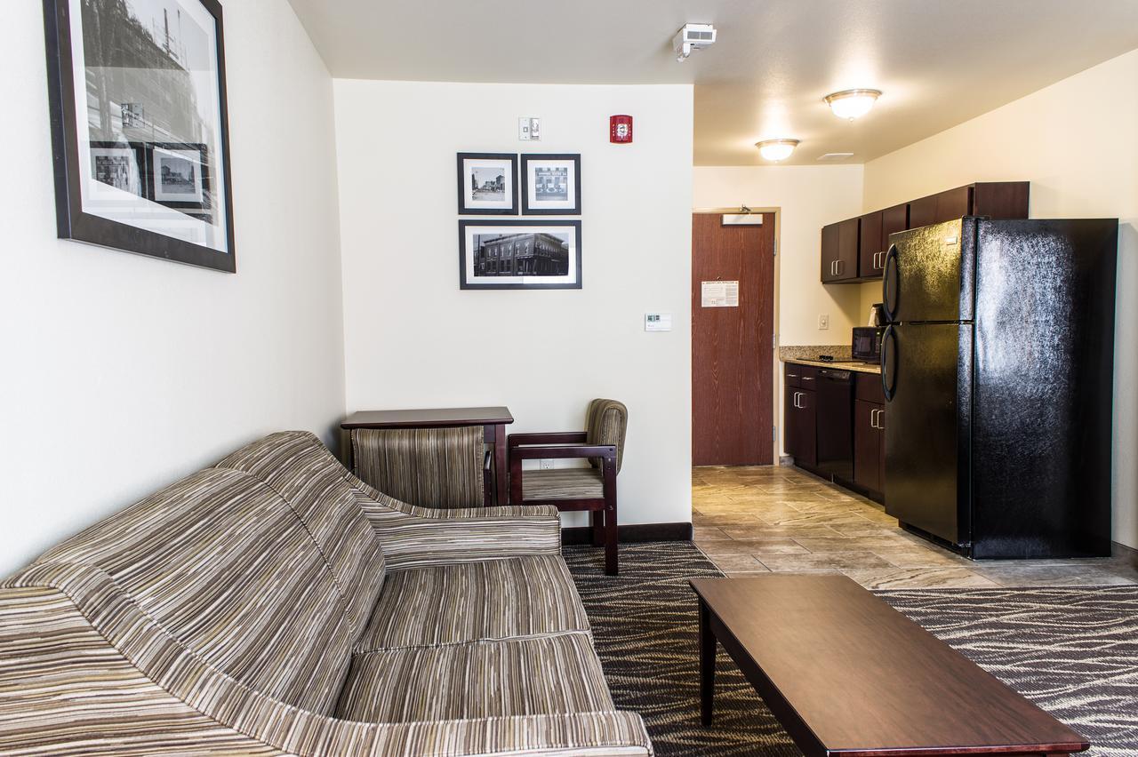 Cobblestone Hotel & Suites - Чиппева-Фолс Екстер'єр фото